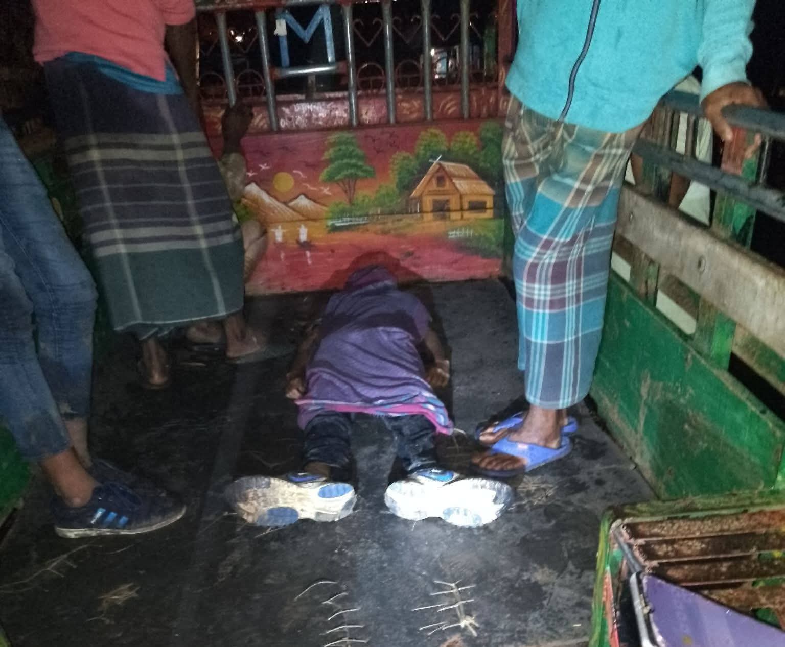 নওগাঁর রানীনগরে ঈদের দিনে স”ড়”ক দু/র্ঘ/ট/নায় নি/হ/ত ১, আ/হ/ত ১৮