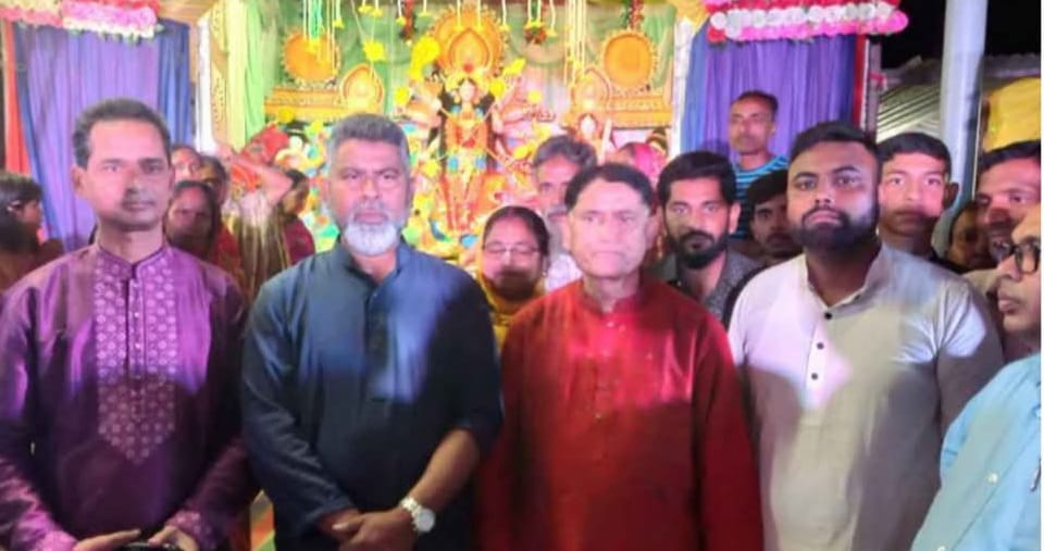 নওগাঁর মান্দায় ধর্মীয় বাসন্তী পূজা উৎসবের রঙে মুখর হয়ে উঠেছে দুই আসনের সংসদ সদস্যের একসঙ্গে পূজা মণ্ডপ পরিদর্শনে।