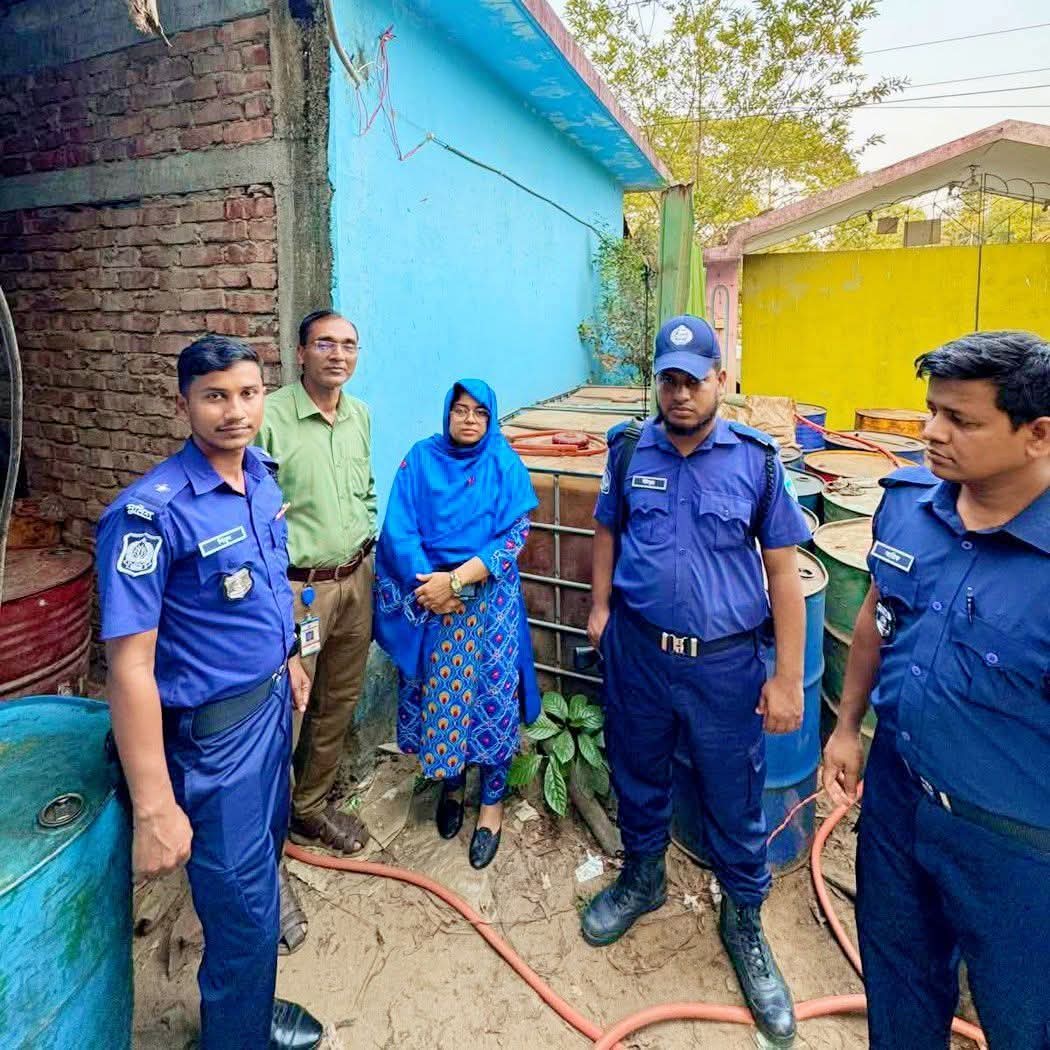 অবৈধ তেল ব্যবসা ঠেকাতে সেনবাগে অভিযান, ডিজেল-পেট্রোল জব্দ