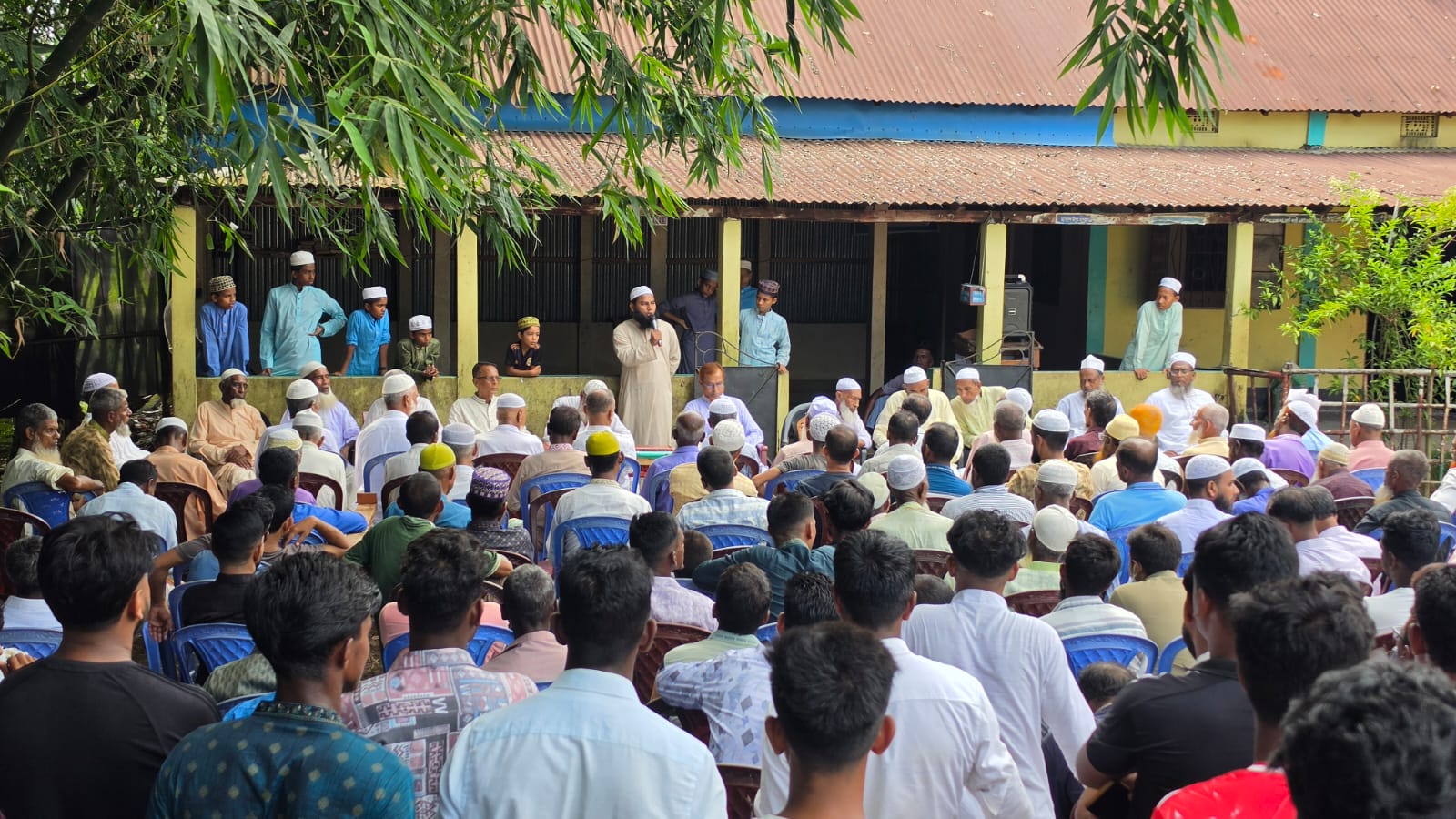 তাহিরপুর ঘাগটিয়া ঈদগাহ ও খেলার মাঠ নিয়ে মতবিনিময় সভা অনুষ্ঠিত