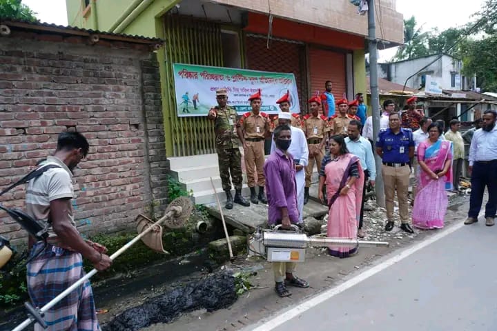 দেশব্যাপী ডেঙ্গু প্রতিরোধ ও পরিচ্ছন্নতা অভিযান ২০২৬-এর অংশ হিসেবে ১২ সেপ্টেম্বর ২০২৬ তারিখে শেরপুরে শুরু হয়েছে তিন মাসব্যাপী ডেঙ্গু প্রতিরোধ ও পরিচ্ছন্নতা অভিযান,